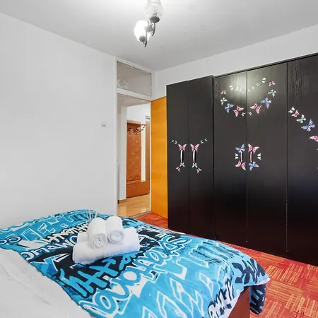Dristor Metro Cosy Apartment *